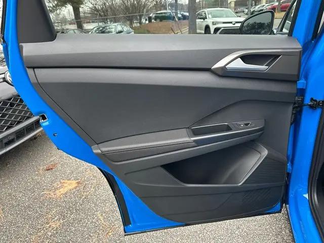 2026 Volkswagen Taos SE Black