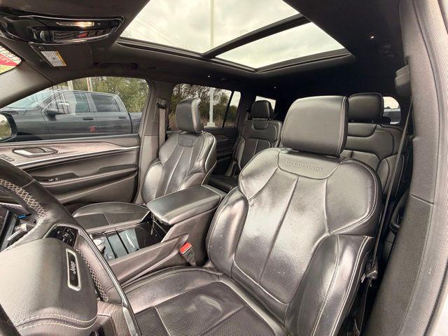 2022 Jeep Grand Cherokee L Overland 4x4