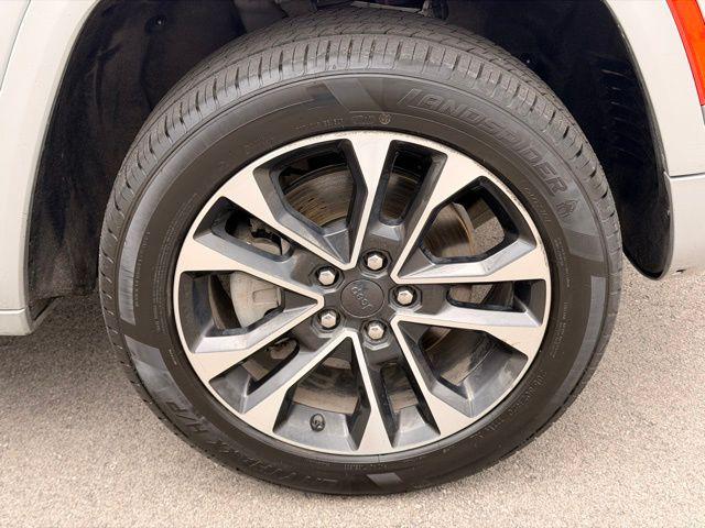 2022 Jeep Grand Cherokee L Overland 4x4