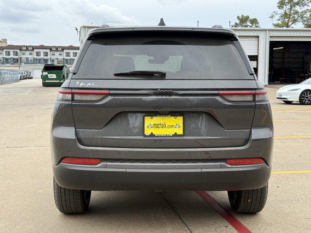 2026 Jeep Grand Cherokee Altitude 4x2