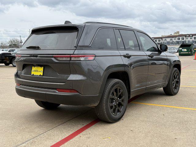 2026 Jeep Grand Cherokee Altitude 4x2