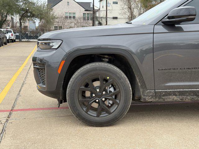 2026 Jeep Grand Cherokee Altitude 4x2