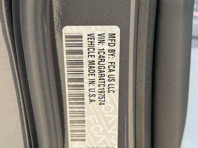2026 Jeep Grand Cherokee Altitude 4x2