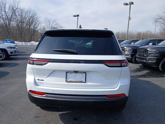 2026 Jeep Grand Cherokee Altitude 4x4