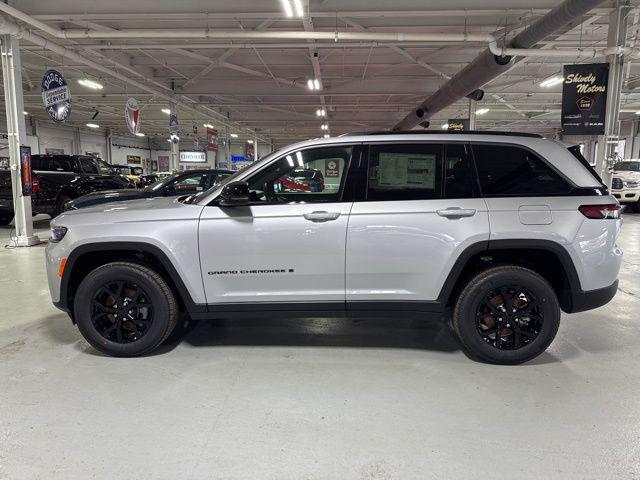 2026 Jeep Grand Cherokee Altitude 4x4