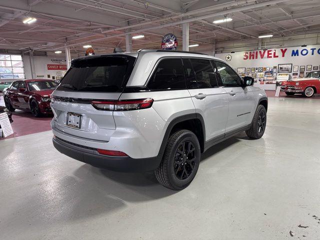 2026 Jeep Grand Cherokee Altitude 4x4