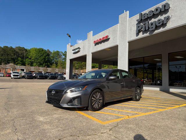 2023 Nissan Altima SV FWD