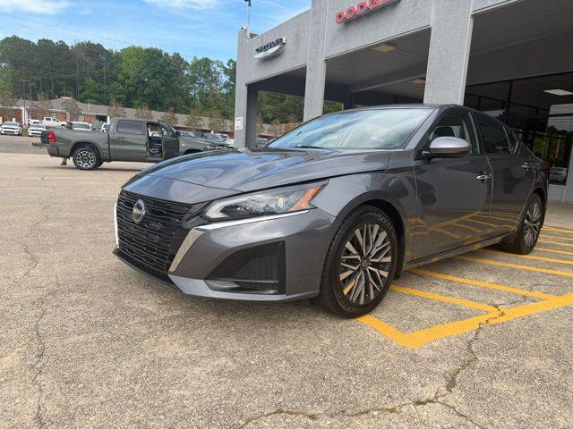 2023 Nissan Altima SV FWD
