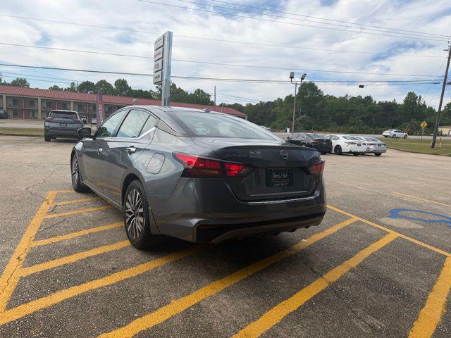 2023 Nissan Altima SV FWD