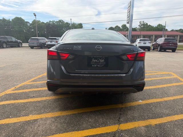 2023 Nissan Altima SV FWD