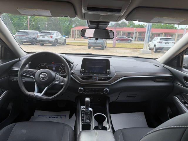 2023 Nissan Altima SV FWD