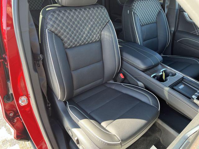2026 GMC Acadia Denali AWD