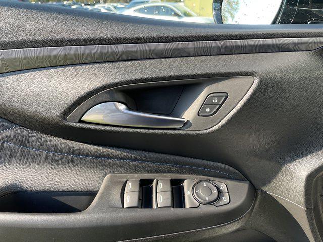 2026 Buick NV Sport Touring FWD
