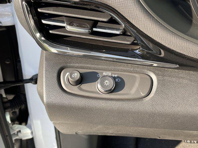 2026 Buick NV Sport Touring FWD