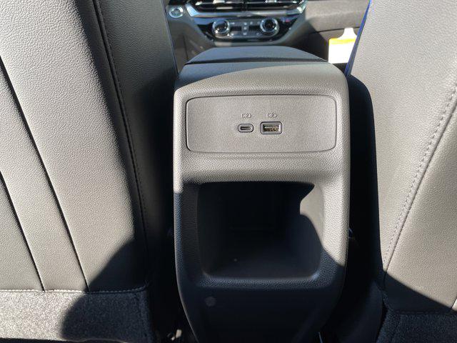 2026 Buick NV Sport Touring FWD