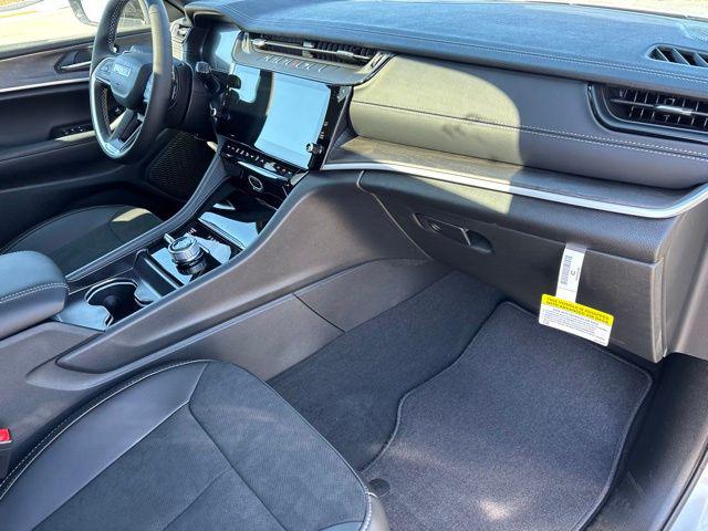 2026 Jeep Grand Cherokee L Altitude 4x4