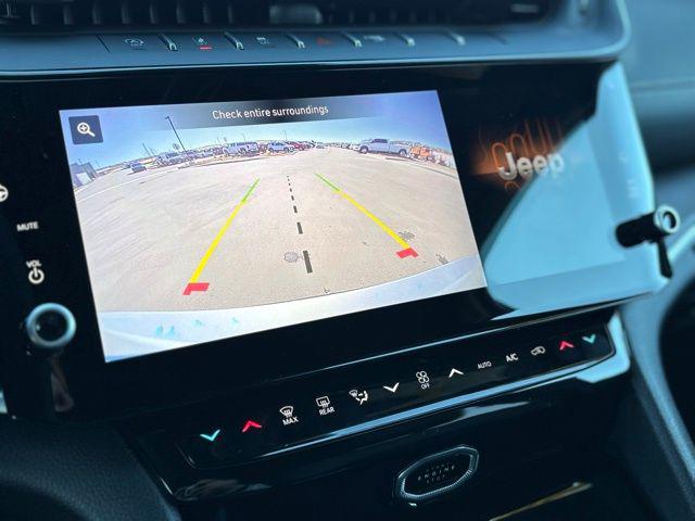 2026 Jeep Grand Cherokee L Altitude 4x4