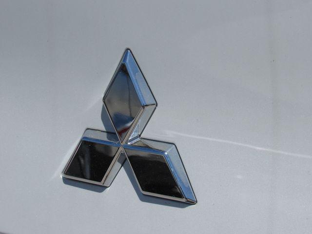 2026 Mitsubishi Outlander ES 1.5T S-AWC