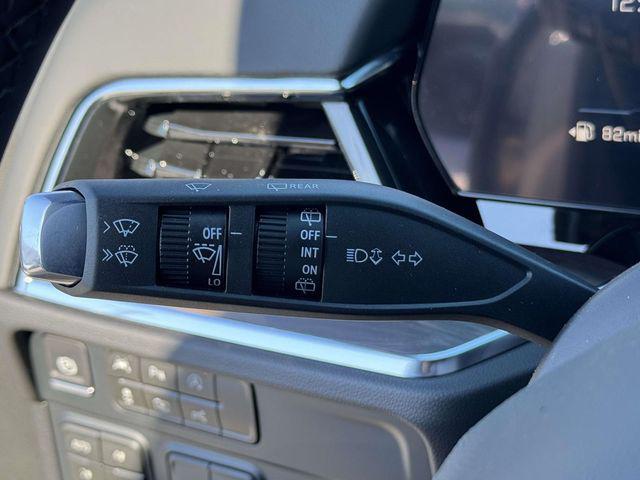 2026 Chevrolet Suburban LT, 4WD