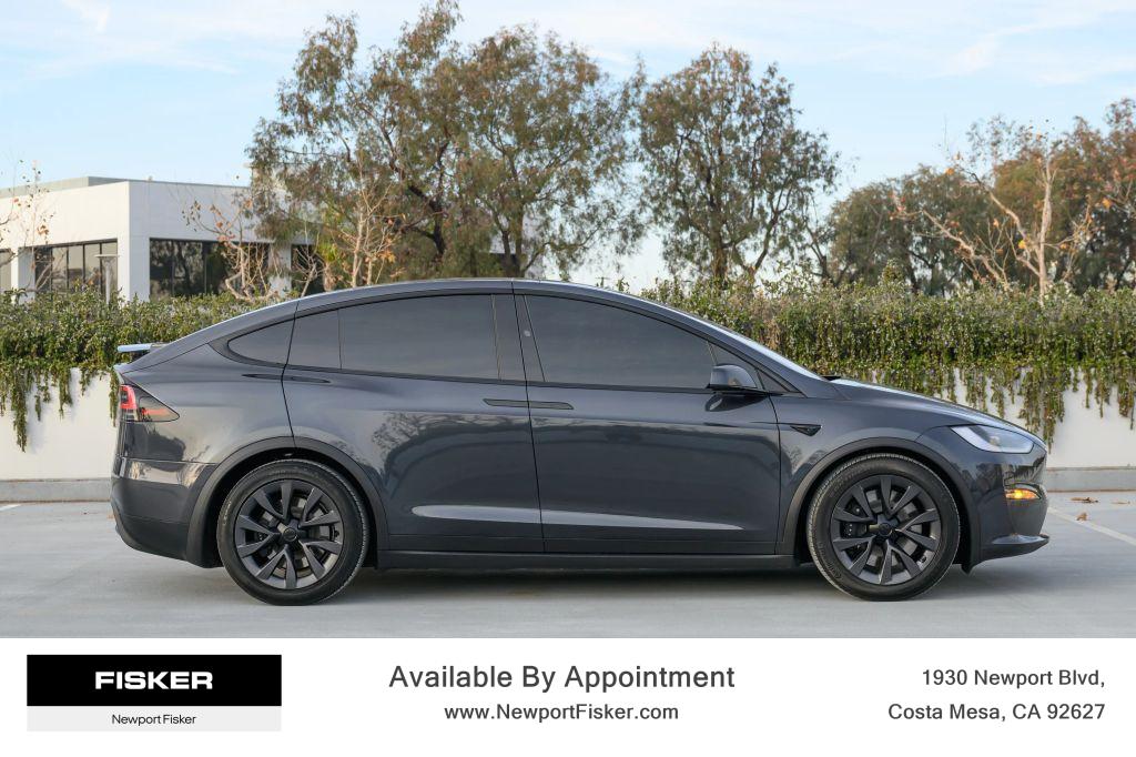 2024 Tesla Model X Long Range - Photo 9