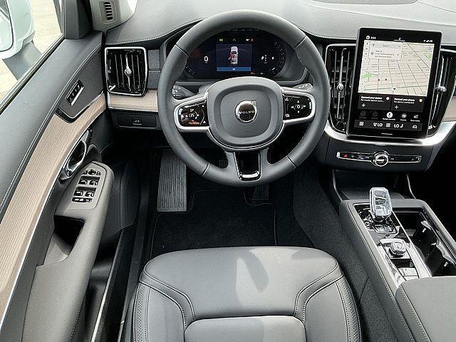 2026 Volvo XC90 Core, B5 AWD Gas (mild hybrid), Gasoline, Bright, 7 Seats