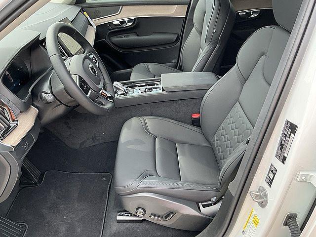 2026 Volvo XC90 Core, B5 AWD Gas (mild hybrid), Gasoline, Bright, 7 Seats
