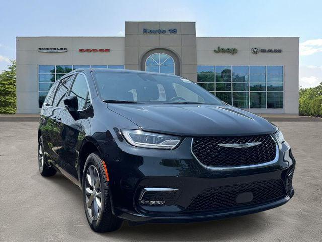2026 Chrysler Pacifica PACIFICA SELECT AWD