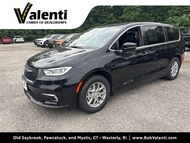 2026 Chrysler Pacifica Select for sale in Mystic, CT