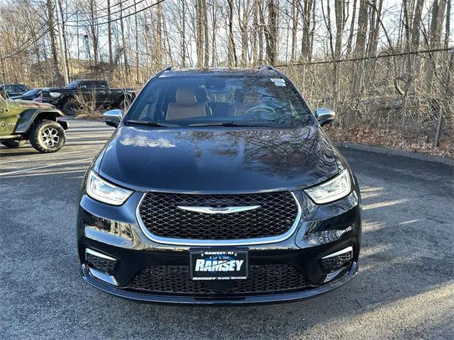 2026 Chrysler Pacifica Pinnacle AWD