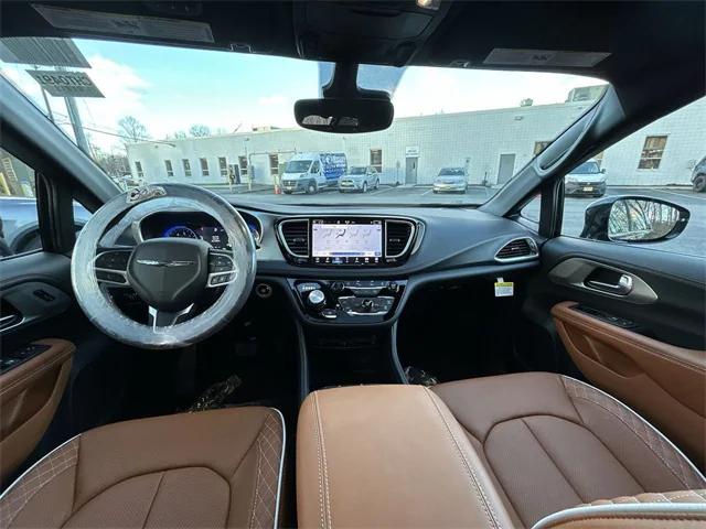 2026 Chrysler Pacifica Pinnacle AWD