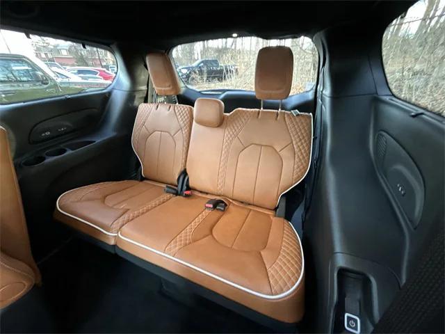 2026 Chrysler Pacifica Pinnacle AWD