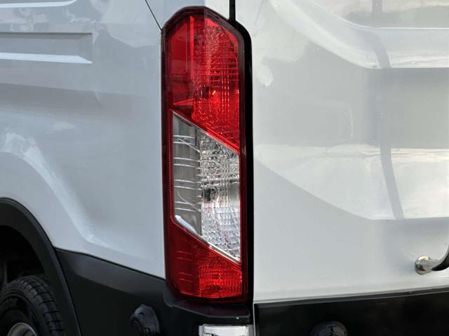 2019 Ford Transit 148 WB Medium Roof Cargo