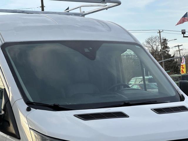 2019 Ford Transit 148 WB Medium Roof Cargo