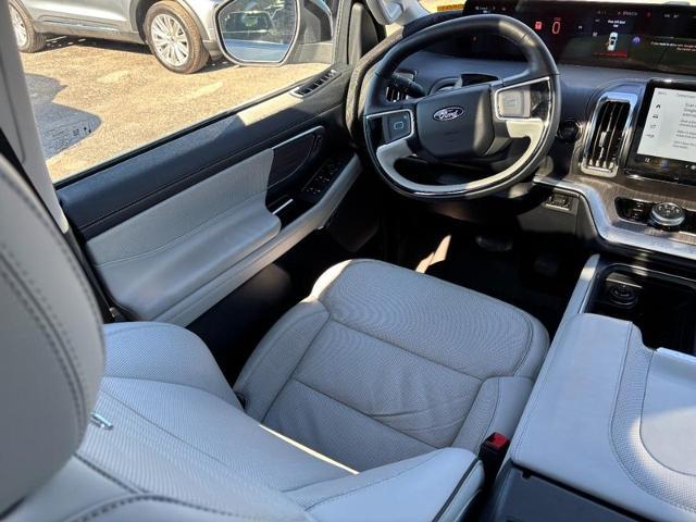 2025 Ford Expedition Platinum MAX