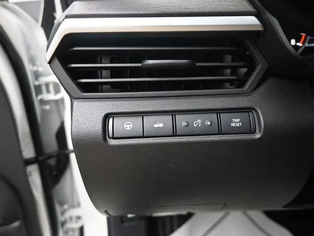 2025 Nissan Altima SL FWD