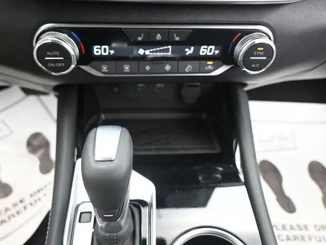 2025 Nissan Altima SL FWD