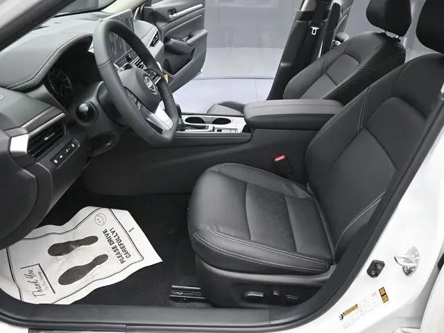 2025 Nissan Altima SL FWD