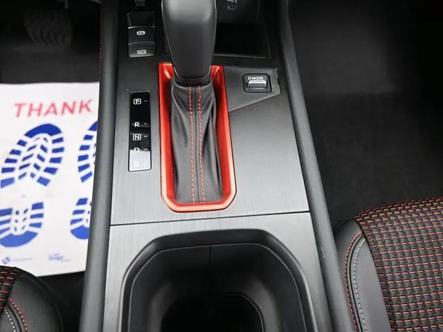 2025 Nissan Kicks SR FWD