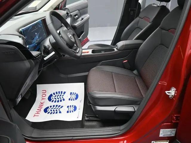 2025 Nissan Kicks SR FWD