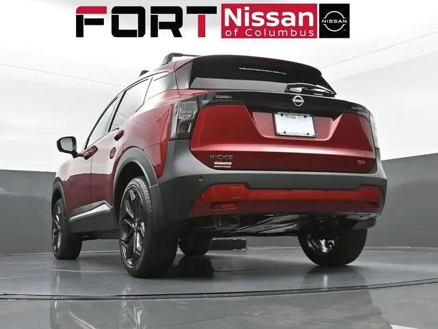 2025 Nissan Kicks SR FWD