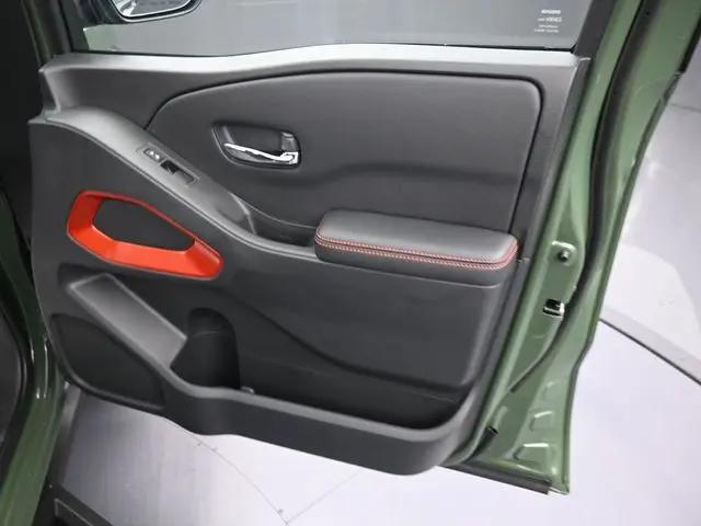 2025 Nissan Frontier Crew Cab PRO-X 4x2