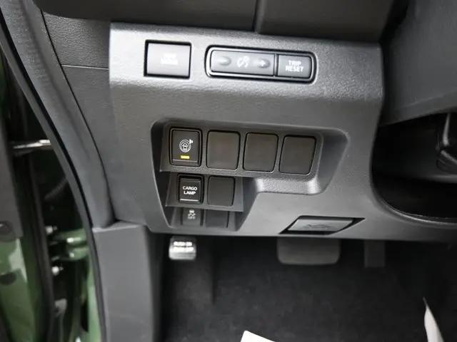 2025 Nissan Frontier Crew Cab PRO-X 4x2