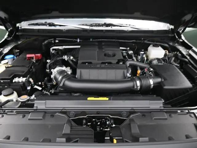 2025 Nissan Frontier Crew Cab PRO-X 4x2