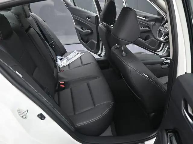 2025 Nissan Altima SL FWD