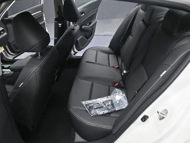 2025 Nissan Altima SL FWD