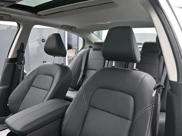 2025 Nissan Altima SL FWD