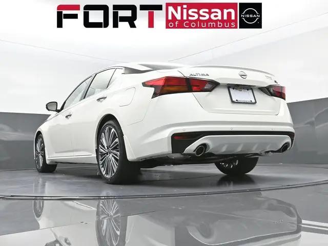 2025 Nissan Altima SL FWD
