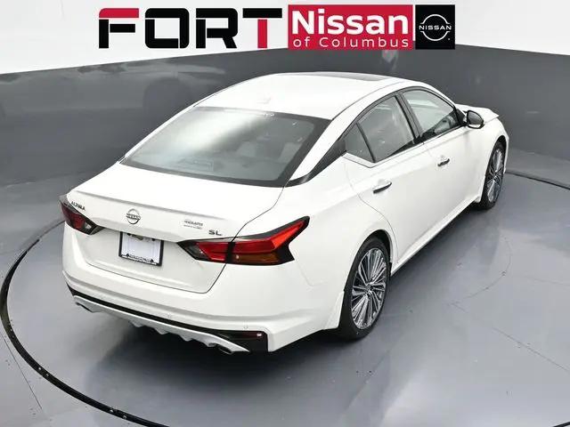 2025 Nissan Altima SL FWD