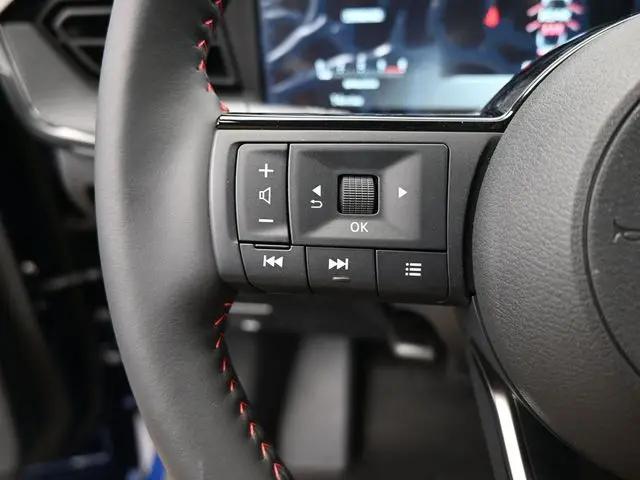 2025 Nissan Kicks SR FWD