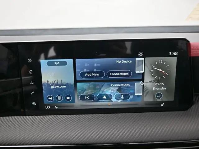 2025 Nissan Kicks SR FWD